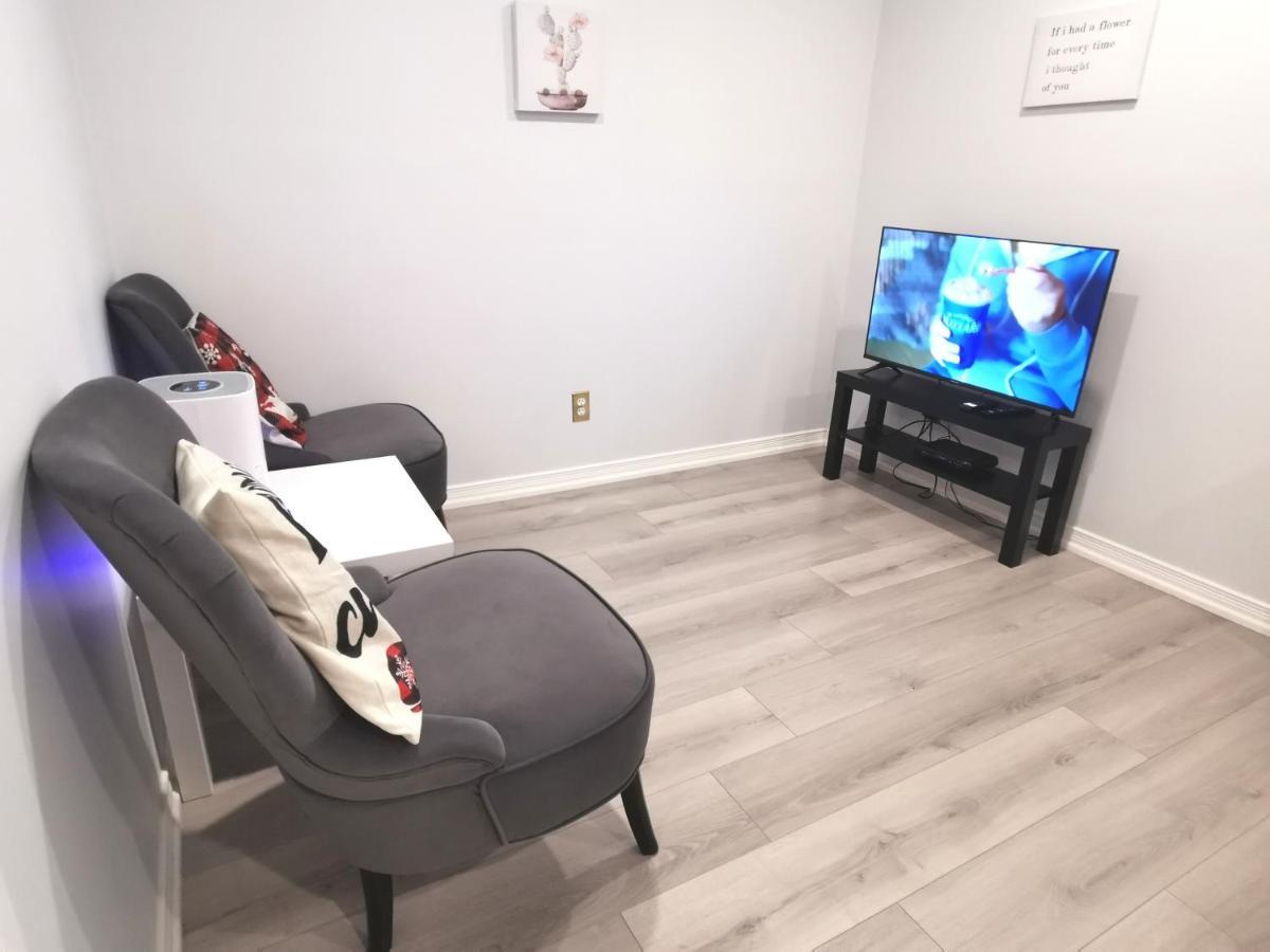 Perfect Location Comfort Private House Lower Level 2 Bedroom Unit Mississauga Kültér fotó