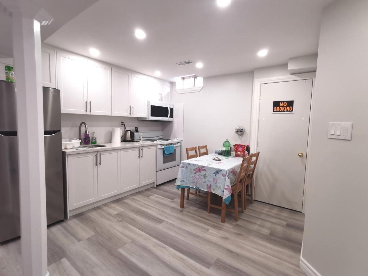 Perfect Location Comfort Private House Lower Level 2 Bedroom Unit Mississauga Kültér fotó