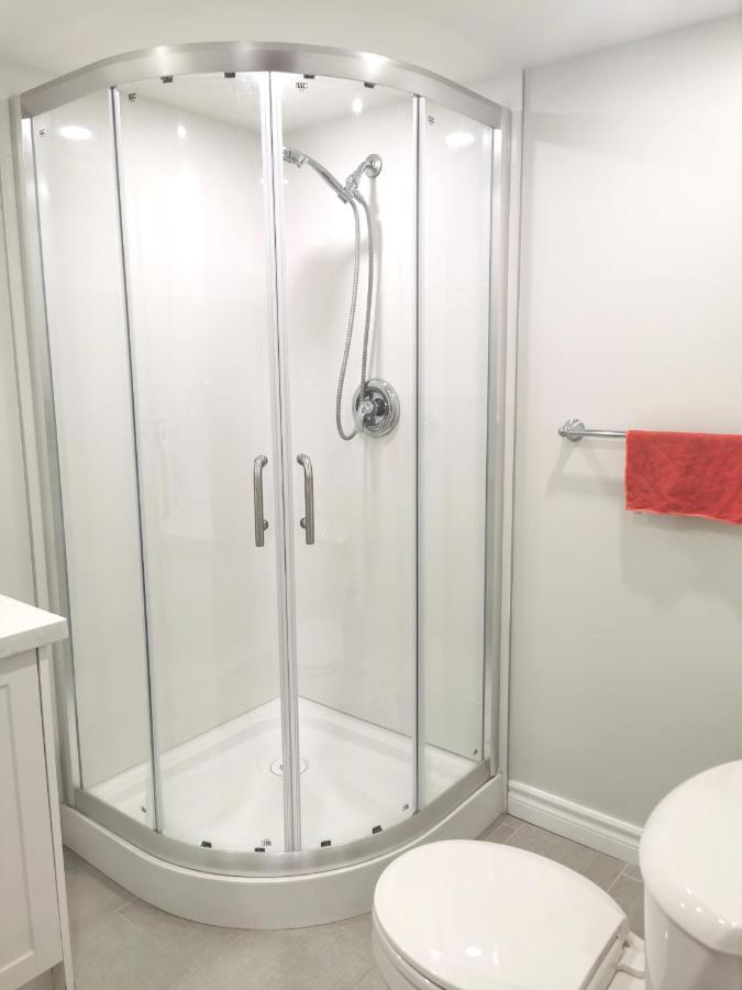 Perfect Location Comfort Private House Lower Level 2 Bedroom Unit Mississauga Kültér fotó