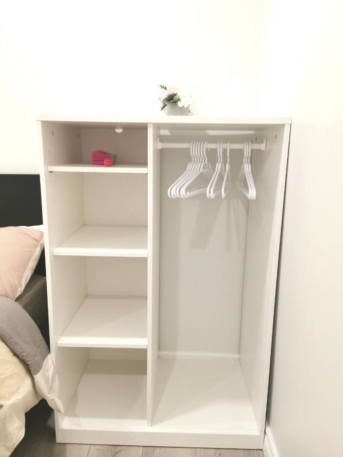 Perfect Location Comfort Private House Lower Level 2 Bedroom Unit Mississauga Kültér fotó