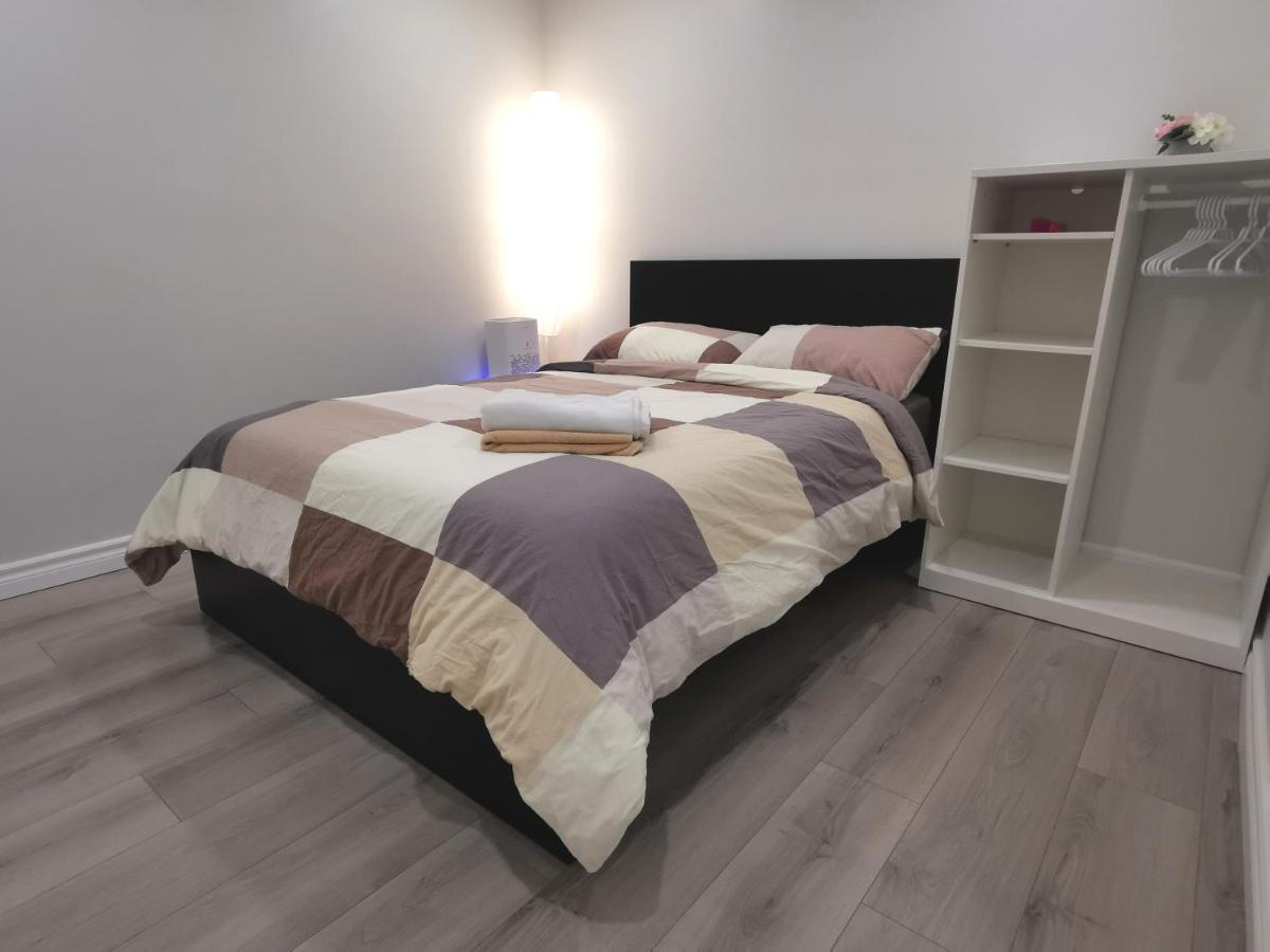 Perfect Location Comfort Private House Lower Level 2 Bedroom Unit Mississauga Kültér fotó