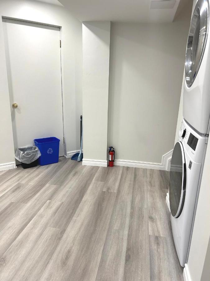 Perfect Location Comfort Private House Lower Level 2 Bedroom Unit Mississauga Kültér fotó